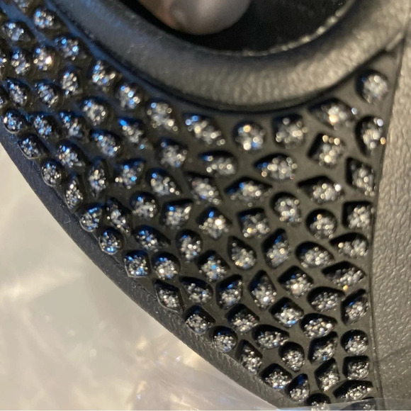 CROCS Sz 10 studded Front Post Platform Thing Style Slip On Sandals - Picture 9 of 12